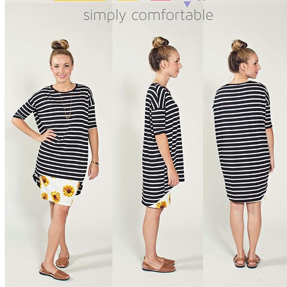 NWT LuLaRoe AMERICANA Irma Tunic Top - Picture 6 of 6